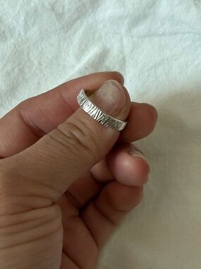 Silpada Grain Textured Band
